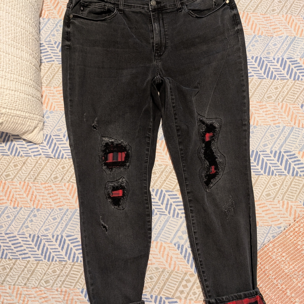 Judy Blue Buffalo Plaid Black Jeans - Size 20W
